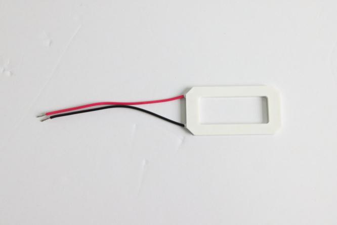 Under the microscope: Peltier elements from a laser handpiece Diode laser handle Peltier plates under magnification