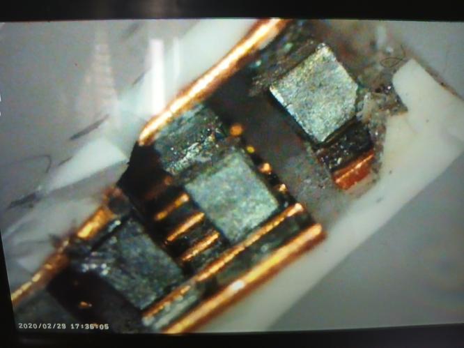 Микроскопия охлаждающих элементов лазерной ручки Тепловая пластина Пельтье — ручка лазера крупно